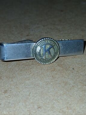 Vintage Kiwanis International Tie Bar Clip